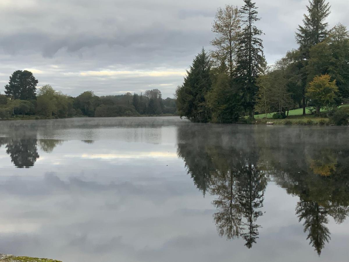 Vue Sur Le Lac Huelgoat Exterior foto